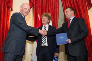 File photo: 2011 Max van der Stoel Award winners (OSCE/Arnaud Roelofsz)