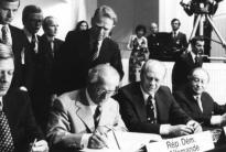 Am 1. August 1975 begann in der finnischen Hauptstadt Helsinki ein Unterfangen, dessen Verwirklichung 40 Jahre in Anspruch nehmen sollte: die Schaffung eines umfassenden und inklusiven Rahmens für Sicherheit und Zusammenarbeit in Europa...