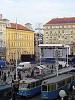 Voters in the Croatian capital of Zagreb on their way to polls for parliamentary elections, 23 November 2003. (OSCE/Slavka Jureta)